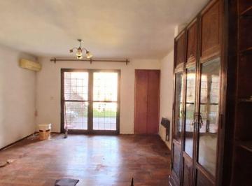 Casa de 3 ambientes, Ciudad de Mendoza · Casa en Alquiler de Tres Dorm. con Cochera, jardín y Terraza en Sexta Sección – Mendoza