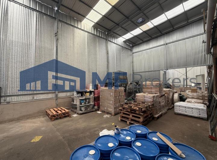 Bodega-Galpón · 165m²