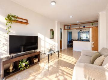 Departamento de 3 ambientes, Rosario · Departamento un Dormitorio con Patio en Venta en Arroyito