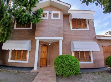 Casa de 3 ambientes, Córdoba · Hermosa Casa