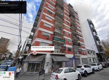 Local comercial , Avellaneda · Local Comercial 120 m² – 5 Vidrieras – Excelente Ubicación en Avellaneda