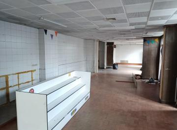 Local comercial , Avellaneda · Local Comercial 120 m² – 5 Vidrieras – Excelente Ubicación en Avellaneda