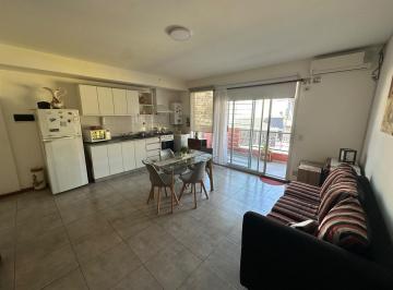 Departamento · 39m² · 2 Ambientes · Departamento Alquiler Dos Ambientes con Balcón en Mataderos