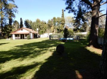 Casa · 142m² · 4 Ambientes · 2 Cocheras · Excelente Quinta en Venta en Barrio El Remanso