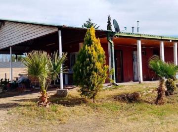 Casa de 5 ambientes, El Cerrito · Casa en Venta, 1700 m², 3 Habitaciones, Cocheras - Todos Los Servicios - El Cerrito