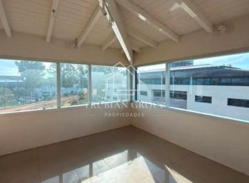 Oficina comercial · 200m² · Oficina en Venta en Riviera Park, Benavidez, Tigre