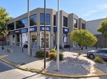 Local comercial · 71m² · 1 Ambiente · 1 Cochera · Espectacular Local en Lomas de San Isidro - Tomkinson y Sucre