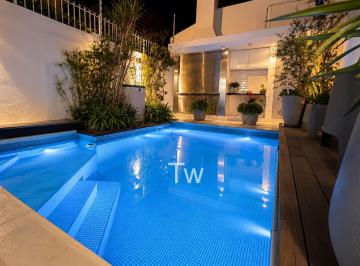 Casa de 6 ambientes, San Isidro · Excelente Casa de 3 Dorm. I Playroom I Escritorio I Gym I Depend. I Piscina I Garage Martinez