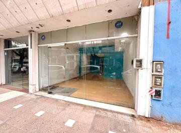 Local comercial · 40m² · 2 Ambientes · Alquiler Local en Morón Centro