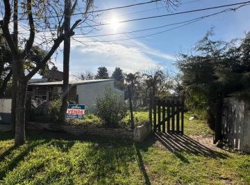 Terreno · 300m² · Venta Lote 300 m² en Funes R
