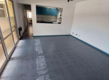 Departamento de 8 ambientes, Ciudad de Mendoza · Departamento de 72 m² con 3 Dorm. en Venta en Mendoza