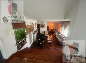 Casa · 237m² · 4 Dormitorios · 2 Cocheras · Importante Casa a La Venta en Colinas de V. Sarsfield