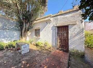Casa · 86m² · 3 Ambientes · Venta de Casa a Mejorar en Ituzaingo