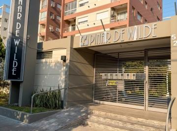 Departamento de 4 ambientes, Avellaneda · Alquilo 4 Ambientes Al Frente - Muy Luminoso - Guardacoches - Sum - Pileta y Solar