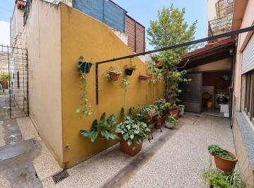 PH · 116m² · 3 Ambientes · PH en Venta 3 Ambientes en Sarandi con Patio