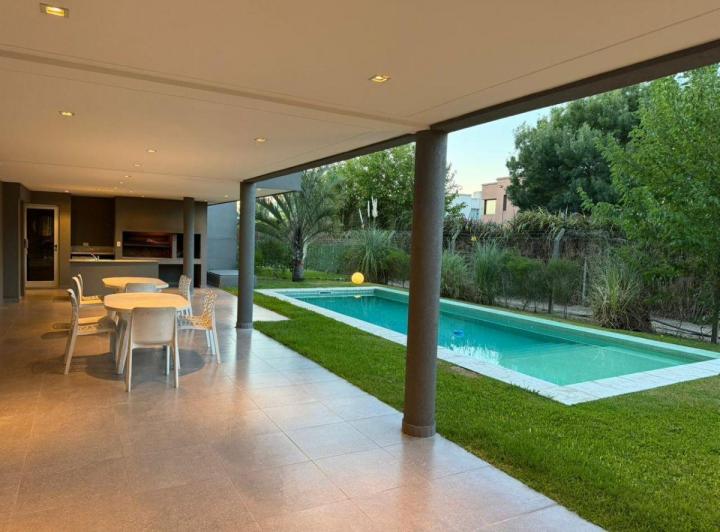 Departamento · 45m² · 2 Ambientes · 1 Cochera
