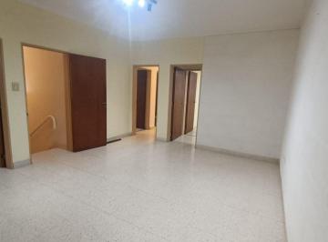 PH · 106m² · 6 Ambientes · Alquiler PH en P. A. 3 Dorm. Barrio Sur
