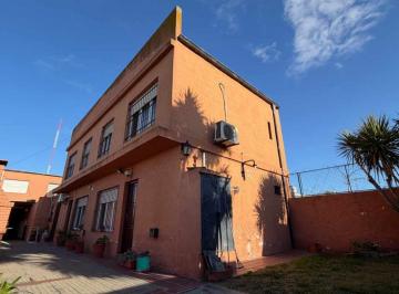 Casa · 190m² · 5 Ambientes · 2 Cocheras · Casa 4 Dorm. Semicentro Tandil