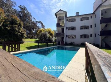 Departamento · 70m² · 4 Ambientes · 1 Cochera · Departamento en Alquiler Temporario