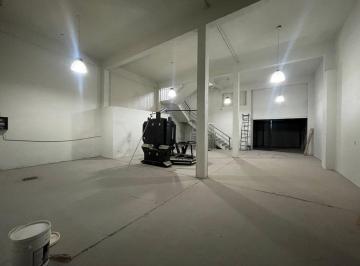 Bodega-Galpón · 630m² · Alquiler Galpon con Oficinas Godoy Cruz Mendoza