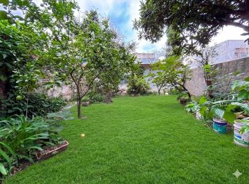 Casa · 100m² · 5 Ambientes · 1 Cochera · Venta Casa con Jardin Lote 8x41 Villa Riachuelo