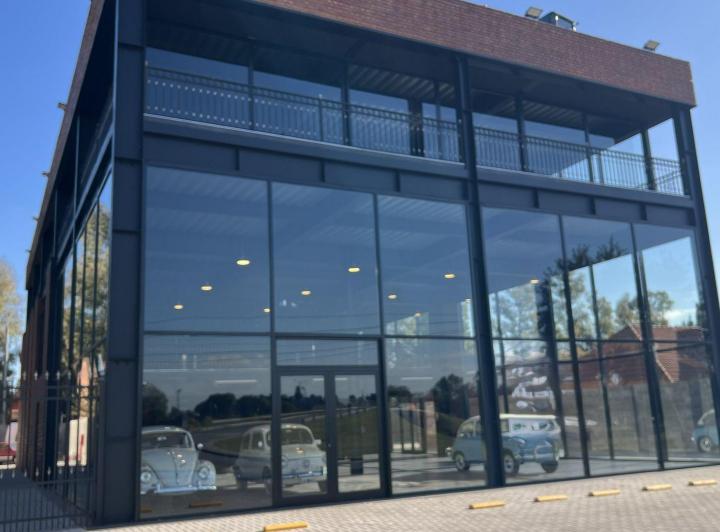 Edificio · 2500m² · 70 Cocheras