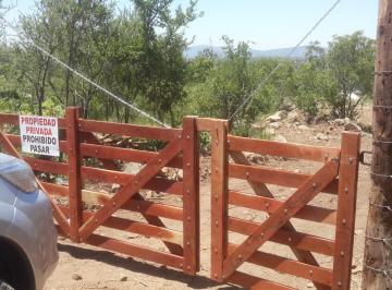 Terreno ,  · Venta de Lote 2700 m² - con Escritura