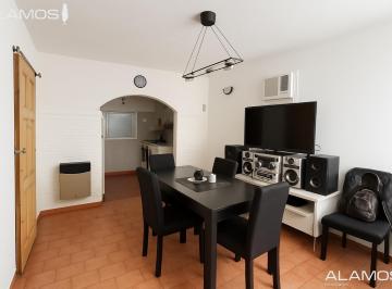 PH · 58m² · 3 Ambientes · 1 Cochera · Venta PH 3 Ambientes en Lomas del Mirador con Excelente Terraza