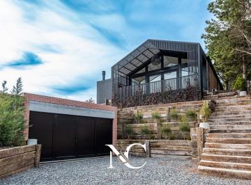 Casa · 280m² · 4 Ambientes · 2 Cocheras · Casa en Venta en Costa Esmeralda Fondo Libre