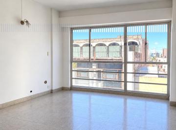 Departamento · 105m² · 8 Ambientes · Venta Depto. Av General Paz, Cordoba. 4d, 2b