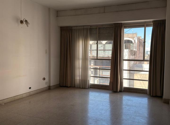Departamento · 105m² · 8 Ambientes