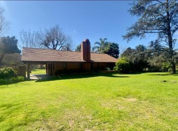 Quinta vacacional · 90m² · 3 Ambientes · Casa | 3 Ambientes | Quincho | Gran Lote | 3.677 m² | Loma Verde