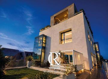 Casa · 650m² · 6 Ambientes · 4 Cocheras · Hermosa Casa 6 Amb 650 m², 4 Suites, Family,4 Coch, Full Amenities - Ramsay 2000 (Belgrano)