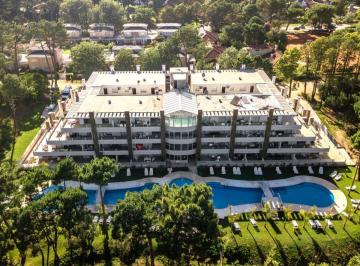 Departamento de 3 ambientes, Pinamar · Codigo 293 – Departamento de 2 Dorm. - Pileta - Cochera - Parrilla - Pinamar