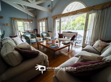 Casa · 460m² · 2 Cocheras · Impecable Propiedad en Venta en Club de Campo San Diego
