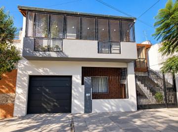 PH · 79m² · 3 Ambientes · 1 Cochera · PH 3 Ambientes Al Frente con Cochera Cubierta y Patio con Parrilla