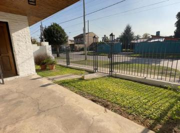 Casa de 5 ambientes, Almirante Brown · Venta Hermosa Casa de Dos Plantas.