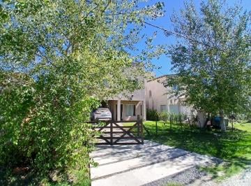 Casa · 101m² · 4 Ambientes · 1 Cochera · Súper Exclusiva Casa 3 Dorm. en 2 Plantas Domselaar Chico Venta