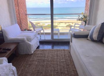 Departamento · 40m² · 2 Ambientes · 1 Cochera · Departamento en Playa Brava