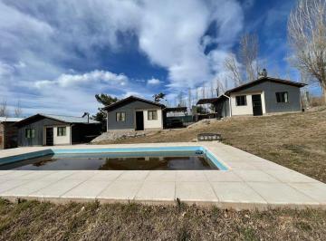 Casa · 50m² · 3 Ambientes · 1 Cochera · 3 Cabañas en Venta Las Vegas Potrerillos Mendoza