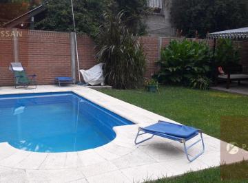 Casa · 220m² · 5 Ambientes · Primera Quincena de Enero