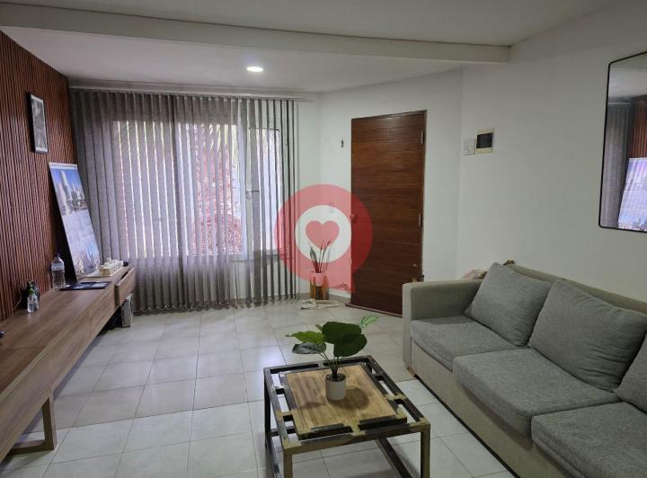 Casa · 160m² · 4 Ambientes · 1 Cochera