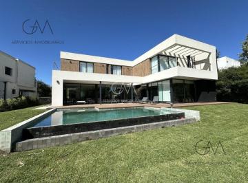 Casa · 1000ha · 5 Ambientes · 2 Cocheras · Casa en Alquiler Temporal en Rumenco