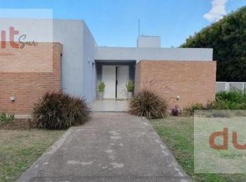 Casa · 1270m² · 6 Ambientes · 2 Cocheras · Excelente Casa en Greenville 1!