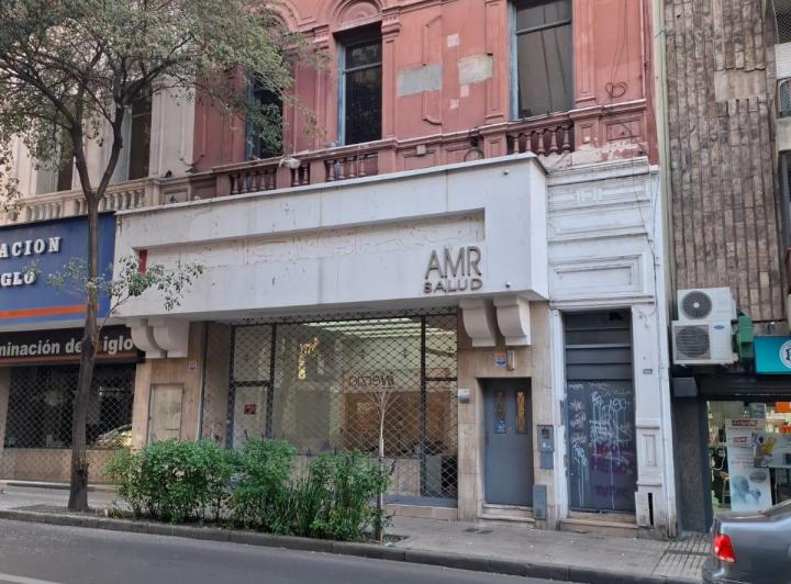 Local comercial · 180m²