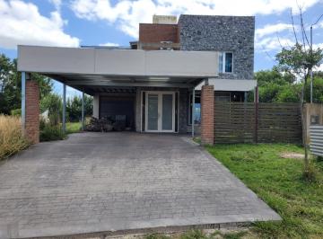 Casa de 5 ambientes, Chapadmalal · Casa con Pileta Jardin y Parrilla