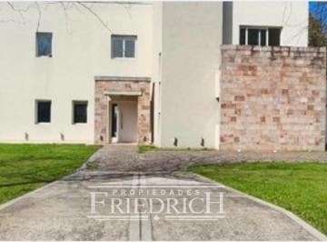 Casa · 246m² · 6 Ambientes · 5 Cocheras · Alquiler Barrio Cerrado La Cesarina