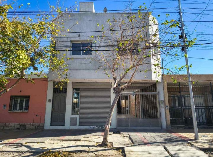 Edificio · 273m² · 1 Cochera