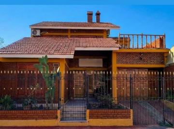 Casa de 13 ambientes, Belén · Casa Centrica de 5 Habitaciones con Loft Independiente, Belén, Catamarca.