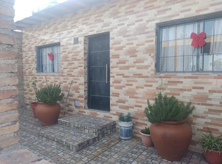 Casa · 235m² · 4 Ambientes · 1 Cochera